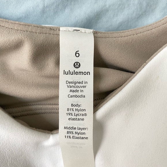 NEW WITH TAGS Lululemon Align Tank Top White Nulu Cropped Pads - Picture 7 of 8